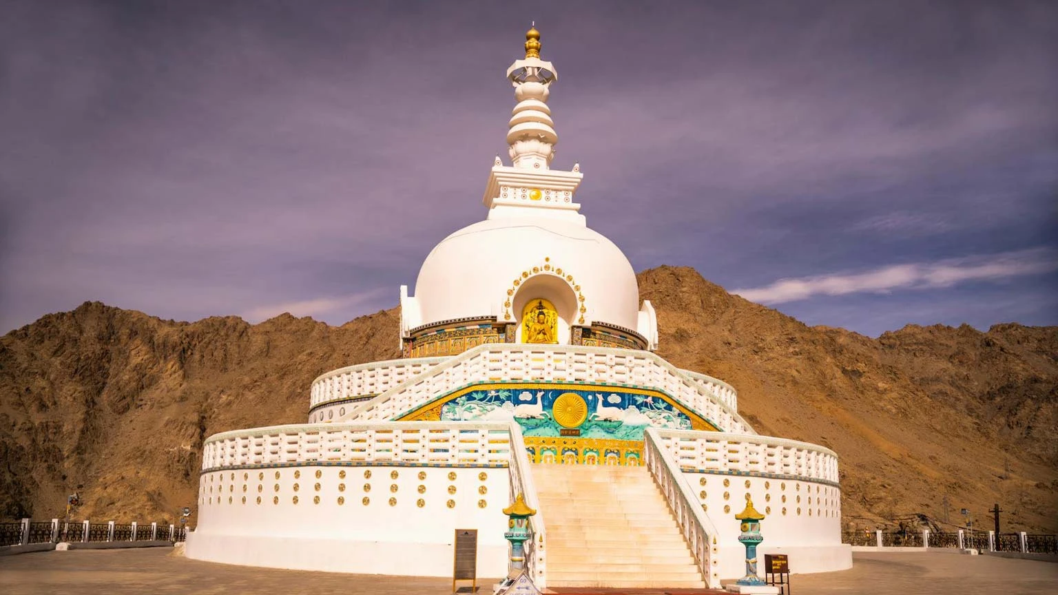 Leh Ladakh Umling La Tour
